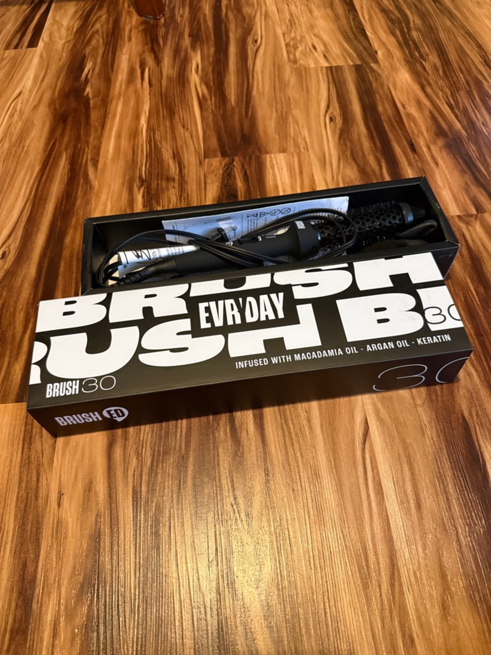 Evryday B.R.U.S.H. 30 Electric Styling Brush